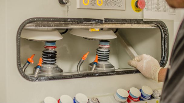 Cherry operating machine