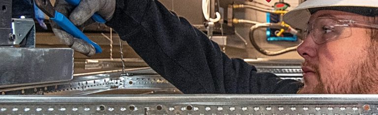 Commercial service facility