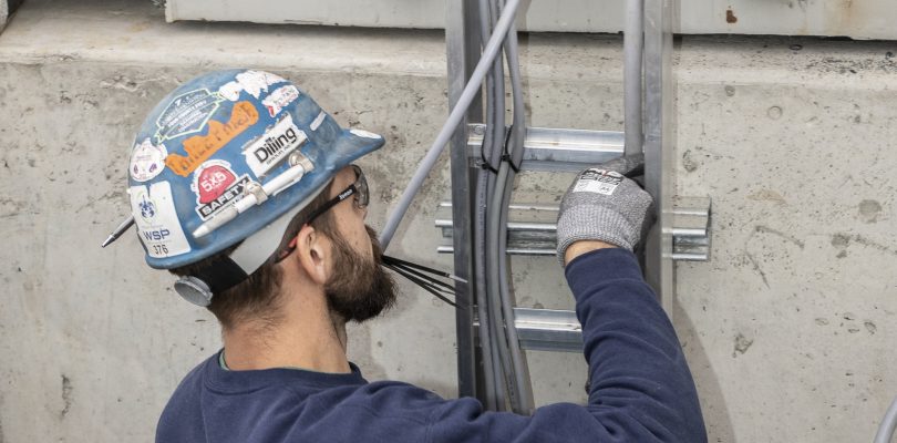 6353 electrician 2022