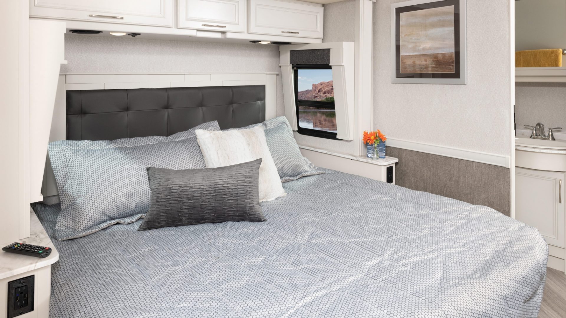 14 masterbed SW35 K Guinness SA MY22 7289