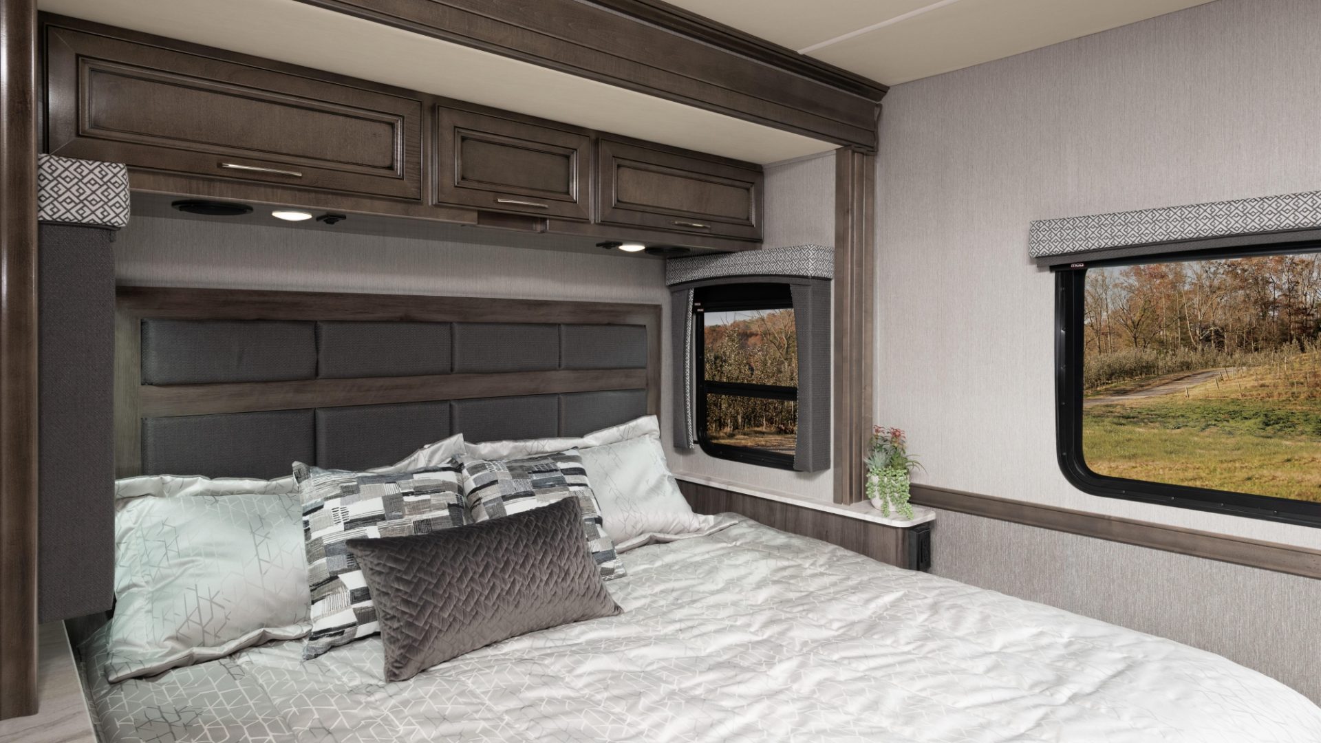 15 MASTERBED VAC33 C MOONSCAPE WW 5421