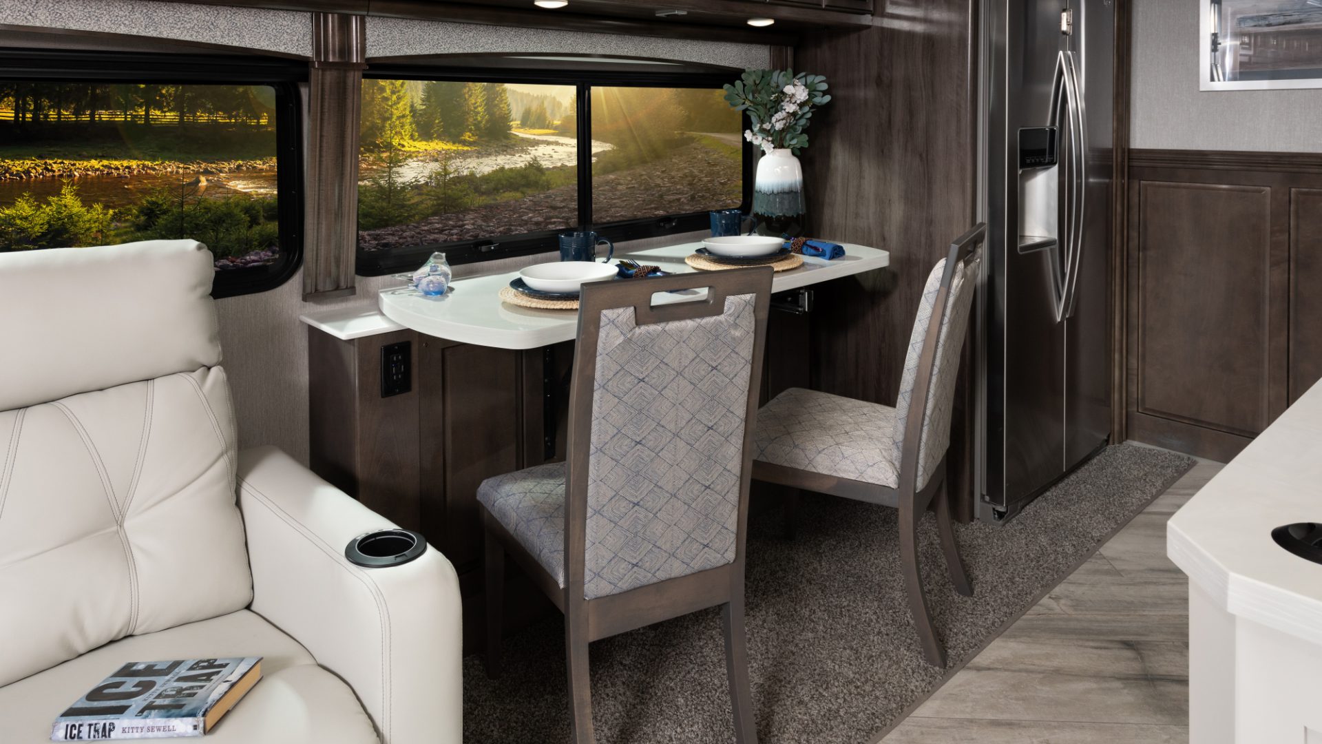 Discovery 36Q Enclave Decor with Greystone Cabinetry