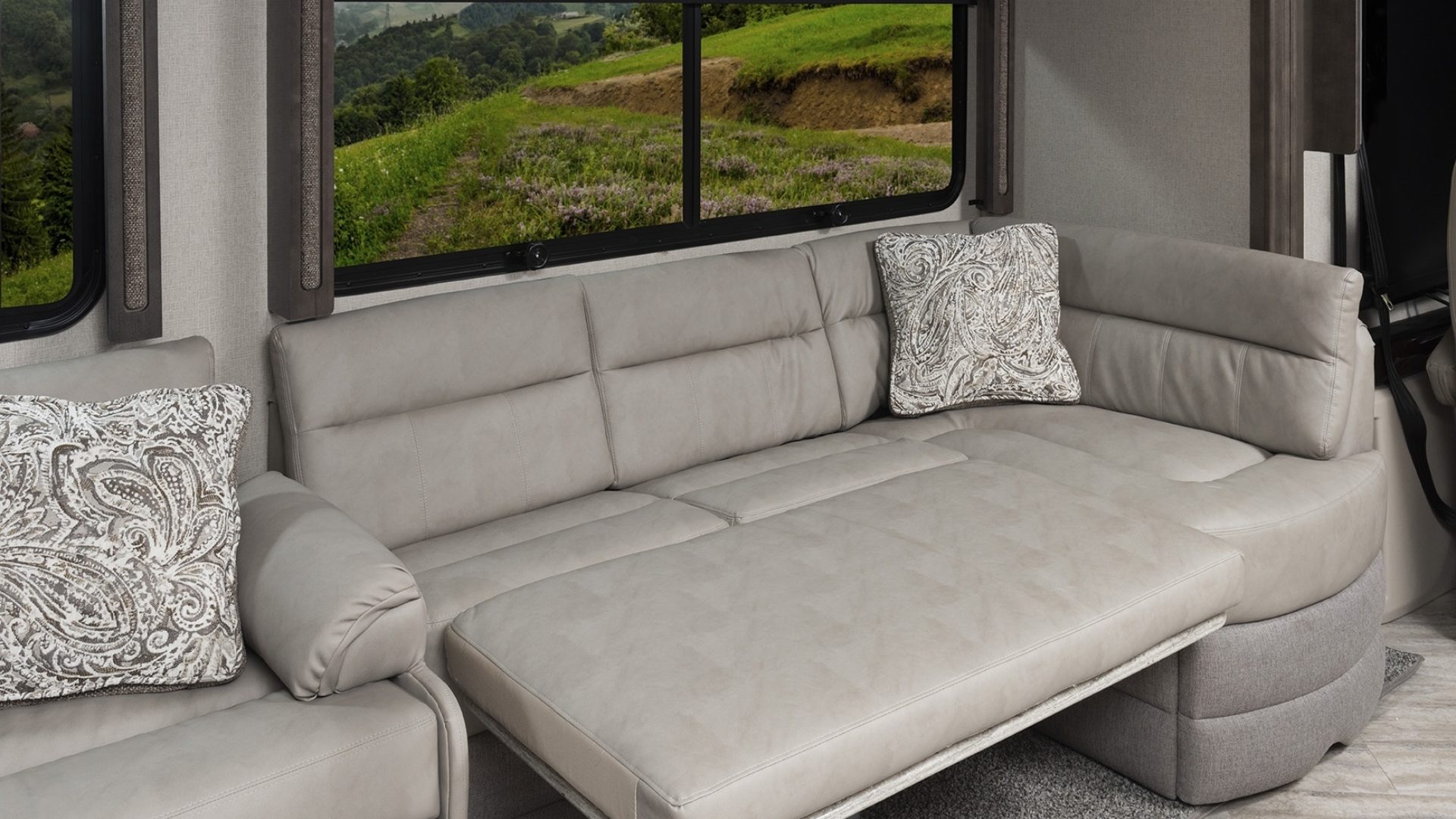 3 PA LXE 38 N mainshot Granite Cliff 7815 bed
