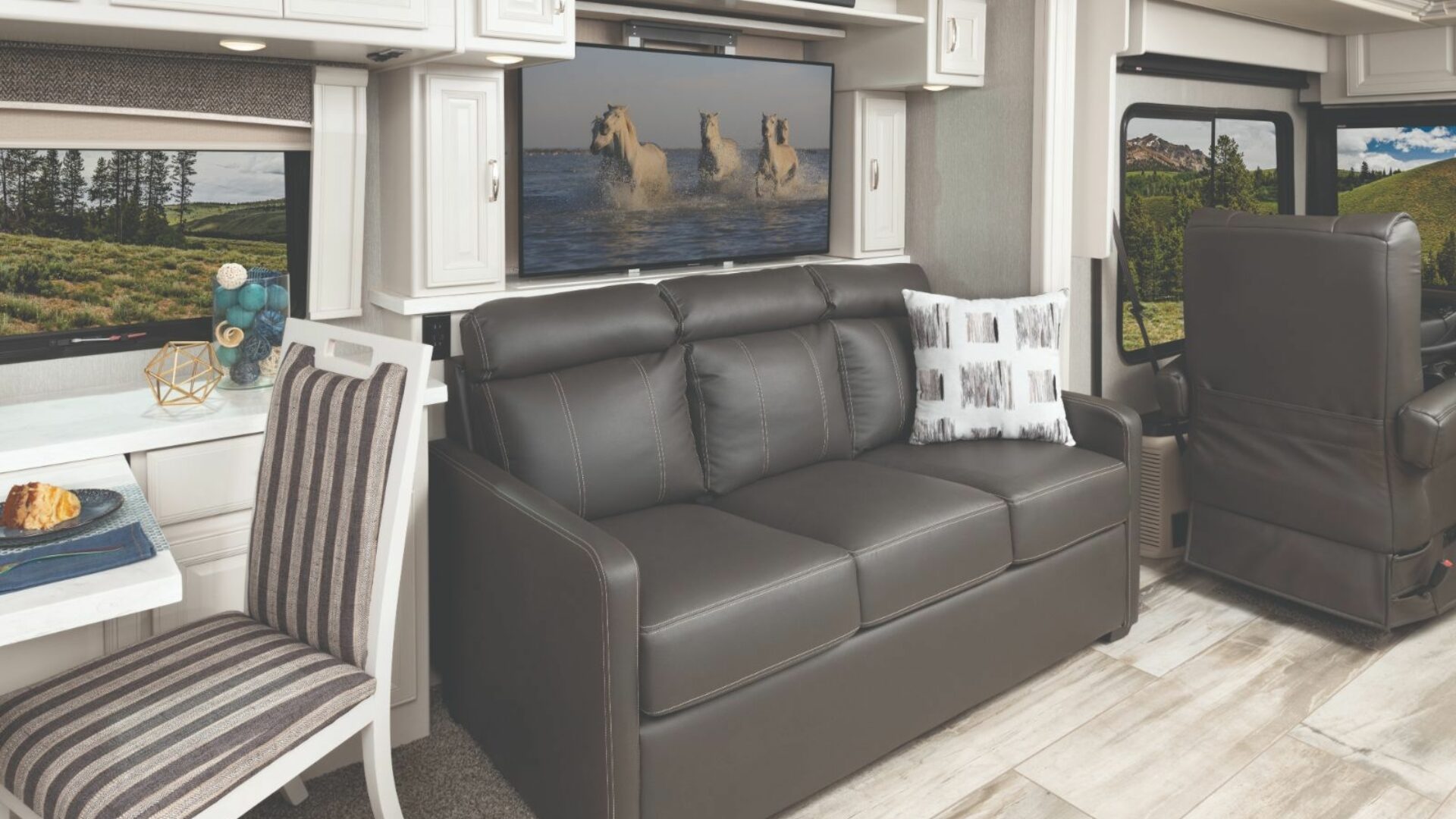 Endeavor 38W Savanna Decor with Fossil Cabinetry
