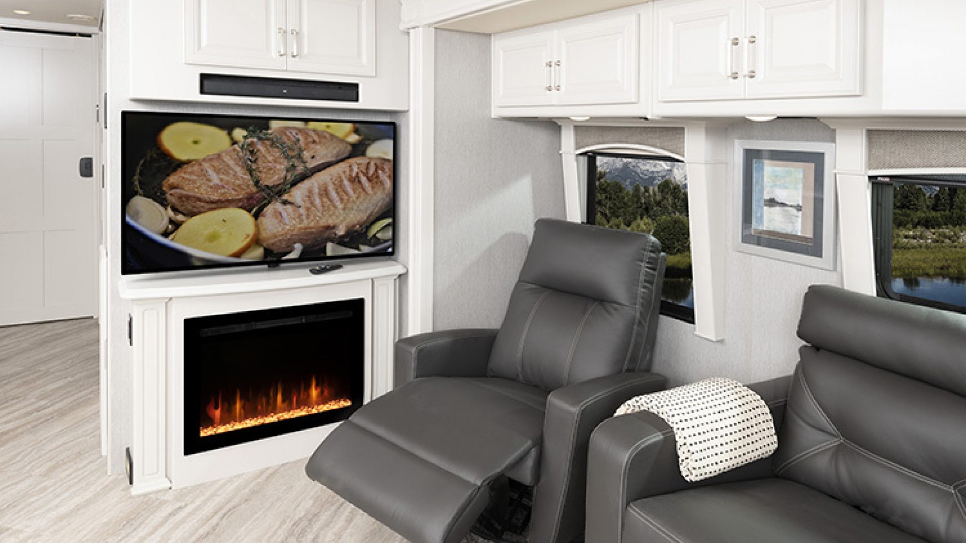 PACE ARROW LXE 38F Alloy Decor with Heritage Cabinetry