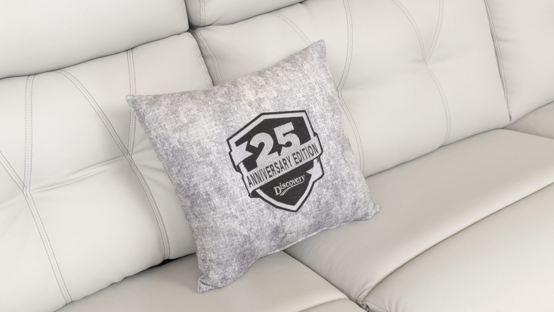 Discovery LXE 44S Autograph 25th Anniversary Edition