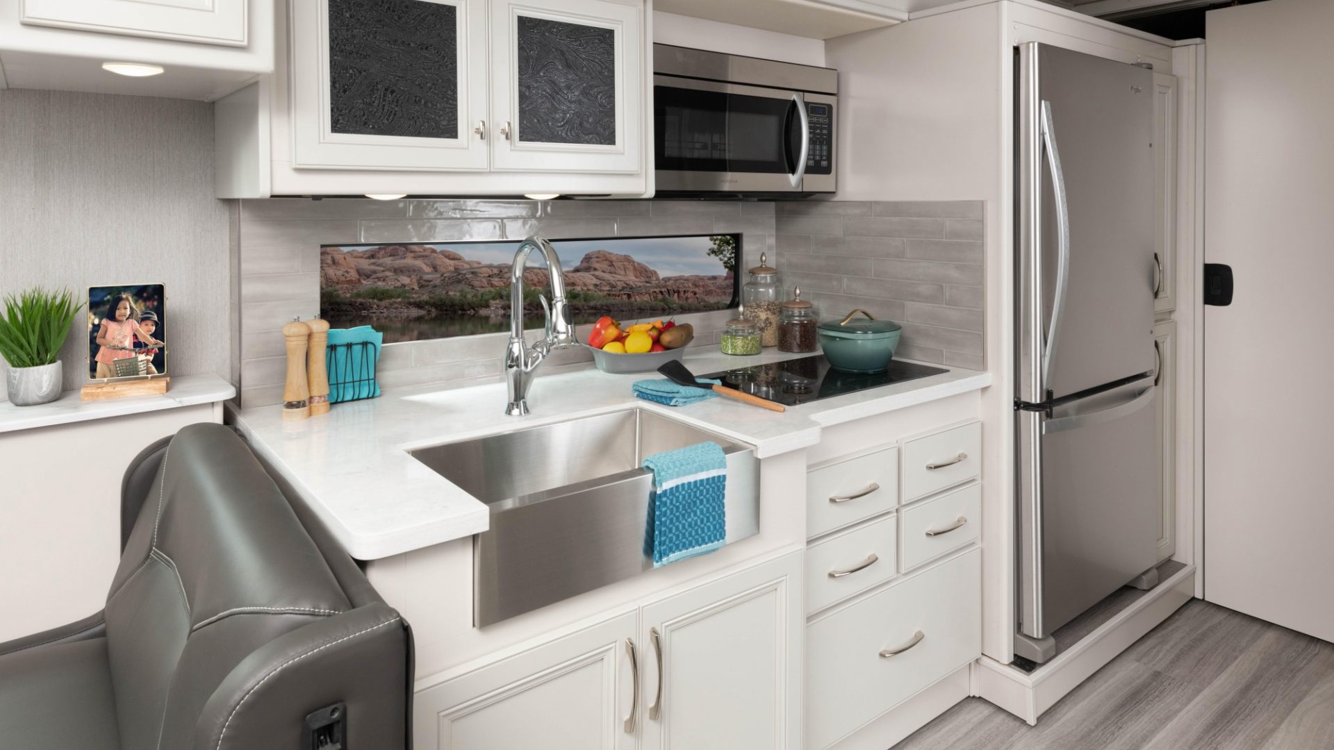 9 galley Frontier34 GT alloy heritage 1596 open MY22
