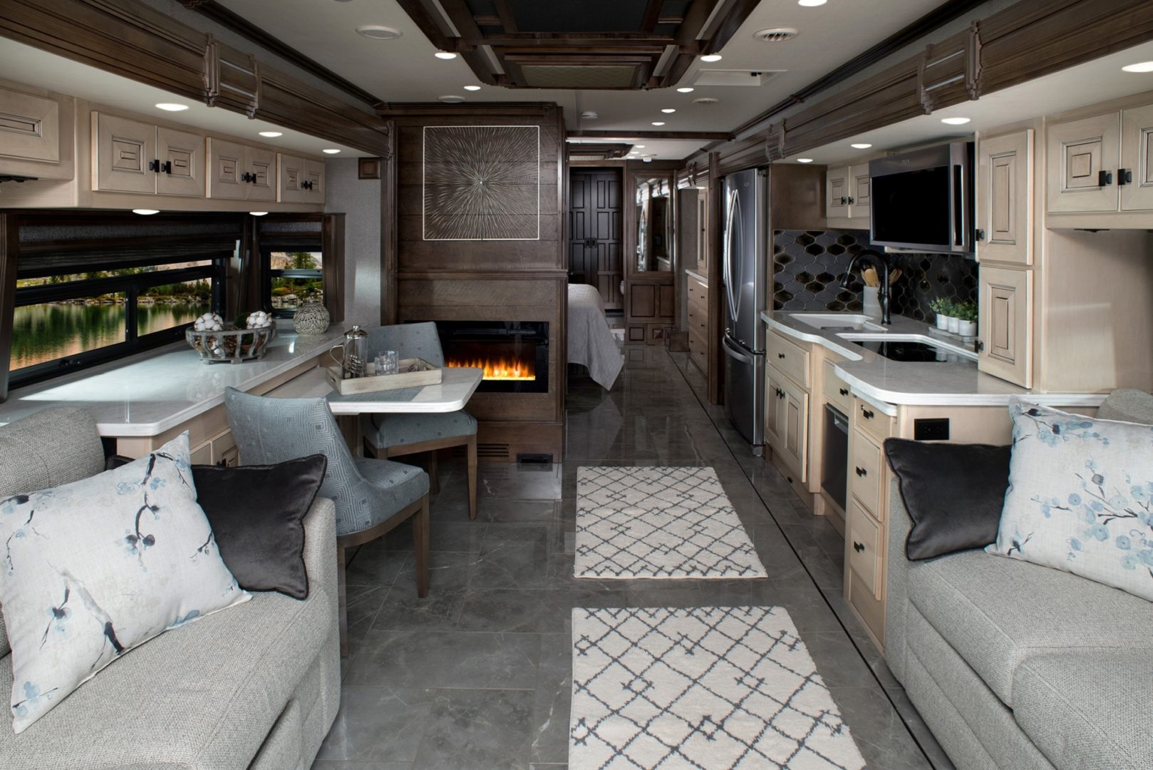 American Revolution shown in Seaglass interior decor with Vintage Linen & Congac cabinetry